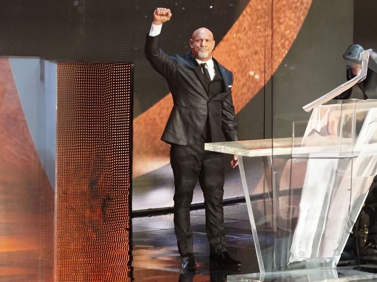 a picture of goldberg a professional wrestler